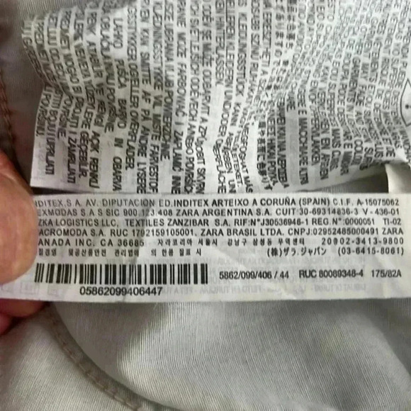 ZARA Cut Off Jeans Shorts Denim Exposed Button Fly Pleated Light Acid Wash Sz 12 - Picture 10 of 12